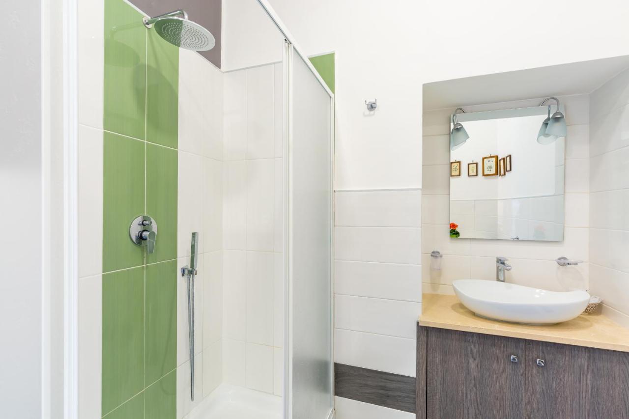 Gelso Complex Studios And Flat By Napoliapartments Buitenkant foto