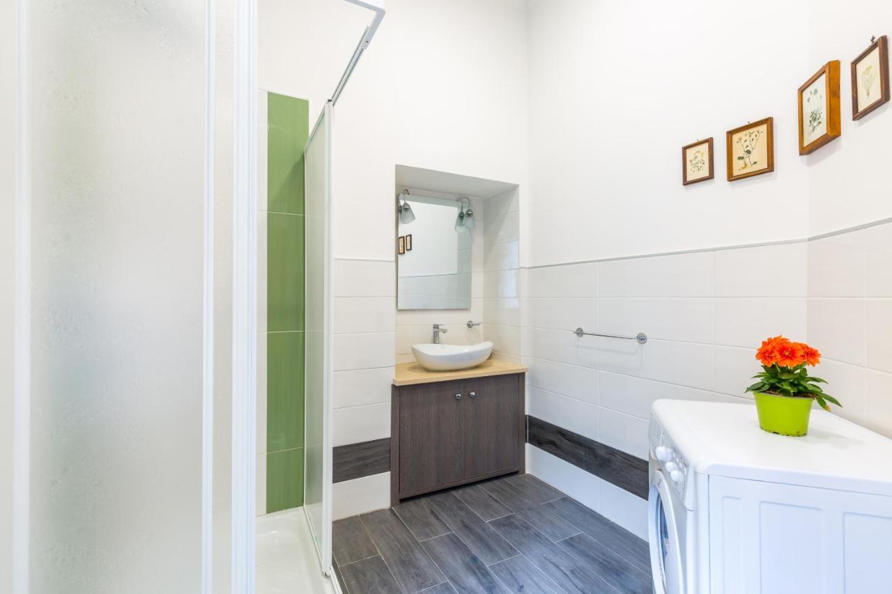 Gelso Complex Studios And Flat By Napoliapartments Buitenkant foto