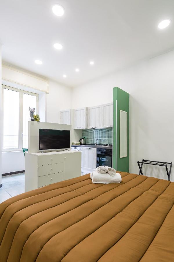 Gelso Complex Studios And Flat By Napoliapartments Buitenkant foto