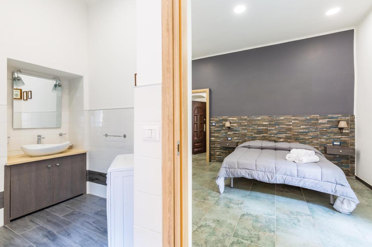 Gelso Complex Studios And Flat By Napoliapartments Buitenkant foto