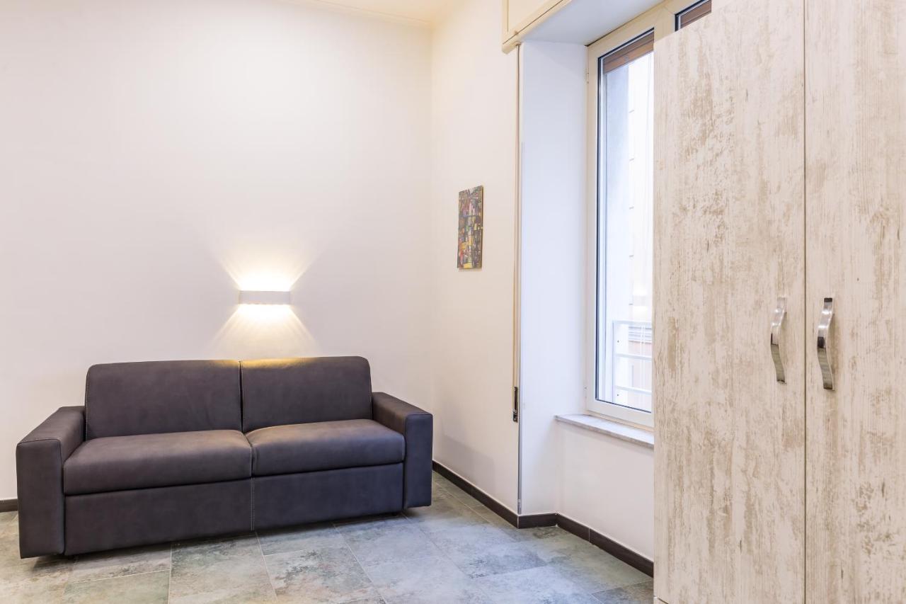 Gelso Complex Studios And Flat By Napoliapartments Buitenkant foto