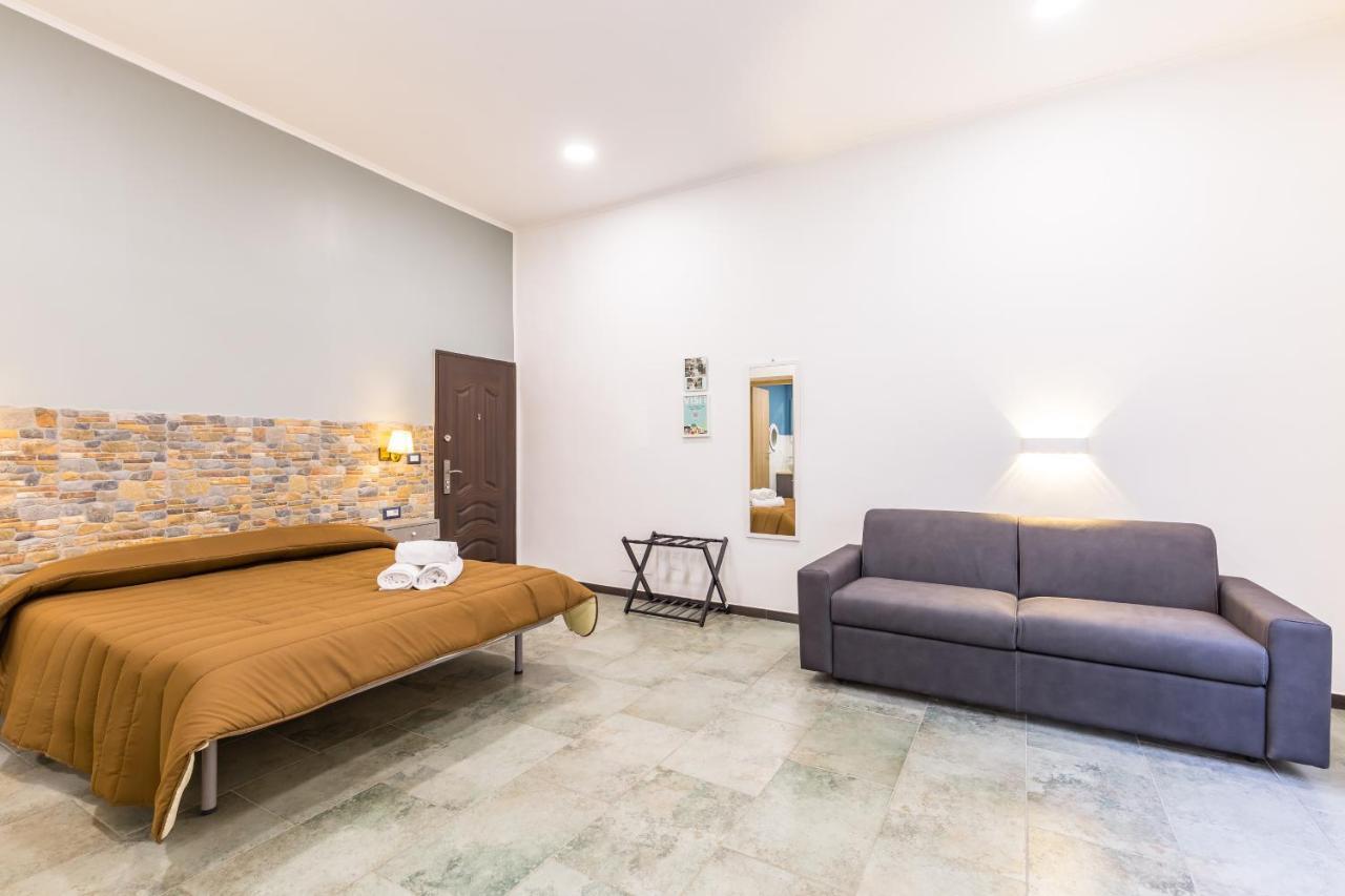 Gelso Complex Studios And Flat By Napoliapartments Buitenkant foto